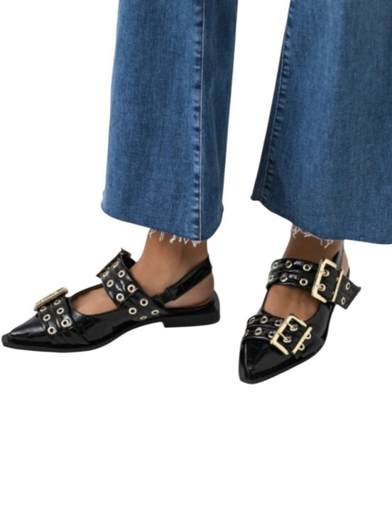 Ganni Shoes - GANNI Feminine Buckle Ballerina Flats Size (38)
